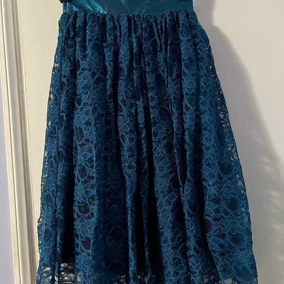PinUp Couture XS turquoise dream skirt - Picture 8 of 8